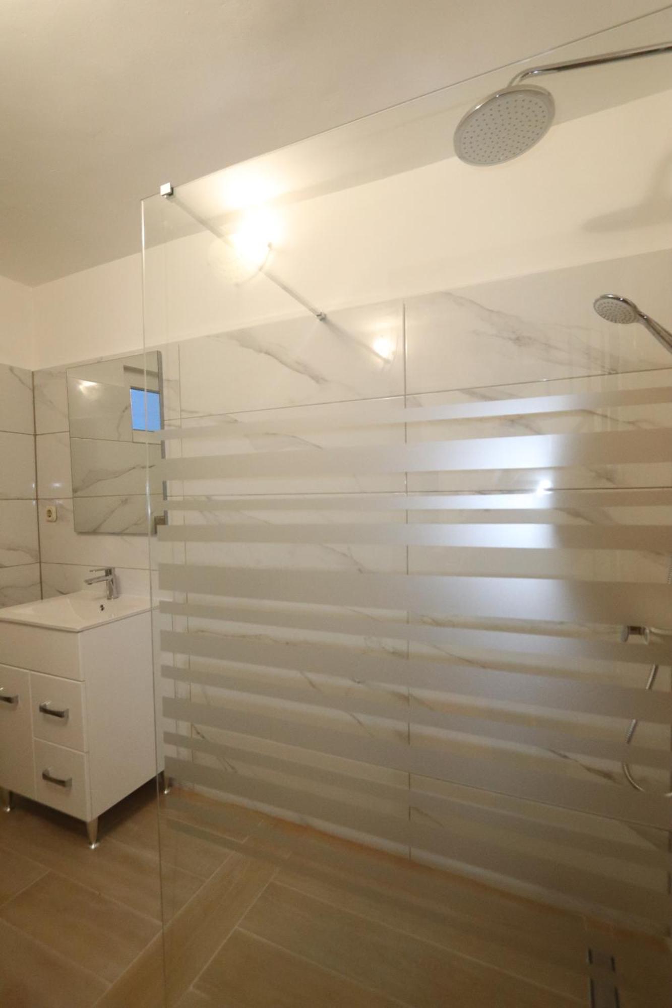 Holiday Home Milan Borje オレビック エクステリア 写真
