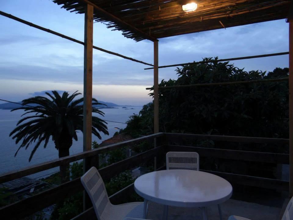 Holiday Home Milan Borje オレビック 部屋 写真